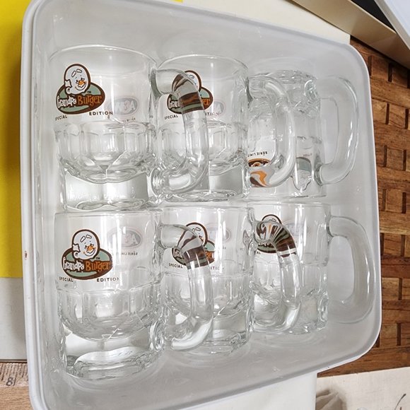 Set of 2 Vintage A&W ROOT BEER  Papa Burger MINI MUG SHOT GLASS 3.25"  No chips - Picture 4 of 6